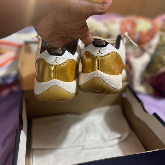 Air Jordan 11 Retro Low - Picture 4 of 7